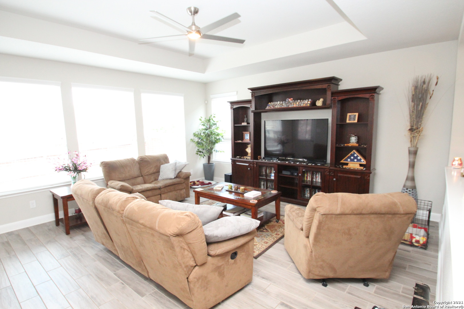 6055 Akin Circle San Antonio, TX 78261 - Photo 16 of 35