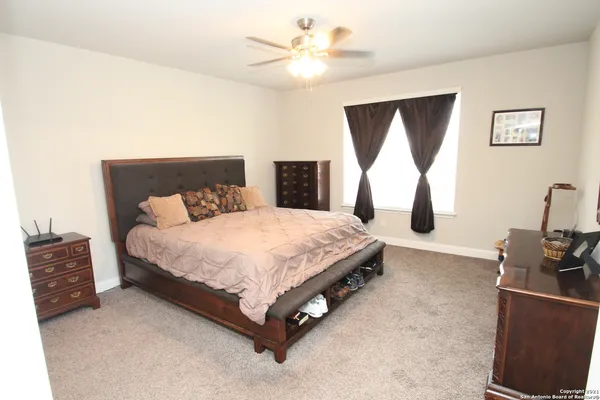 $2,700 | 6055 Akin Circle, San Antonio, TX 78261