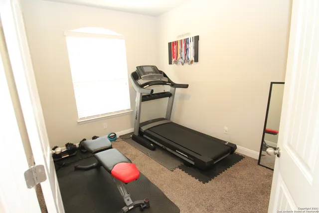 $2,700 | 6055 Akin Circle, San Antonio, TX 78261