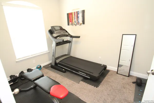 $2,700 | 6055 Akin Circle, San Antonio, TX 78261