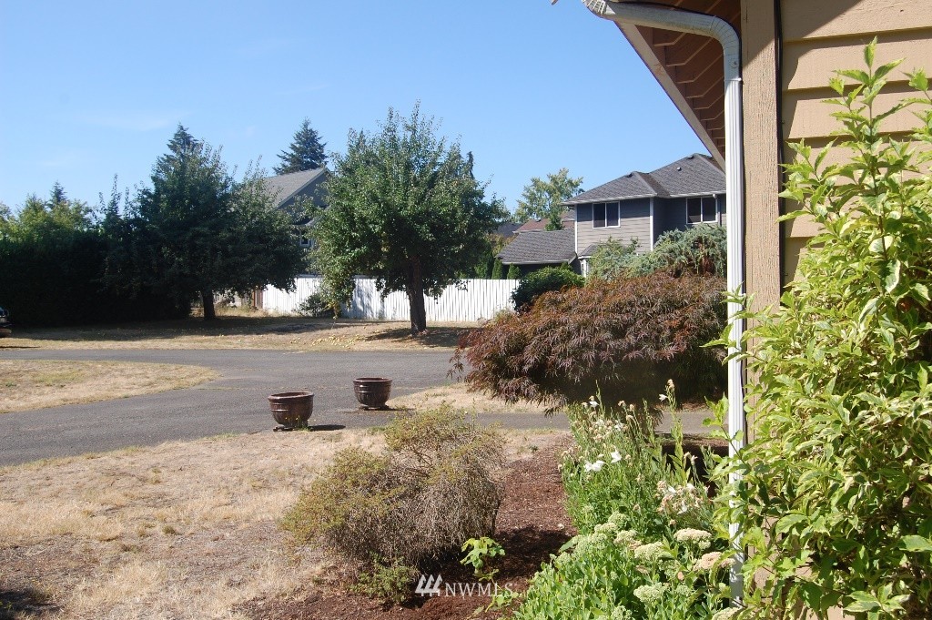 2314 Northeast 28th Street Renton, WA 98056 - Photo 24 of 25