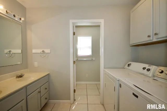 $1,250,000 | 902 West Mill Street, Unit 904 906 908, Carbondale, IL 62901