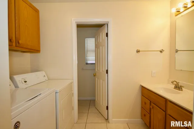 $1,250,000 | 902 West Mill Street, Unit 904 906 908, Carbondale, IL 62901