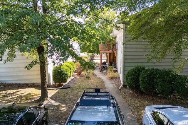 $1,250,000 | 902 West Mill Street, Unit 904 906 908, Carbondale, IL 62901