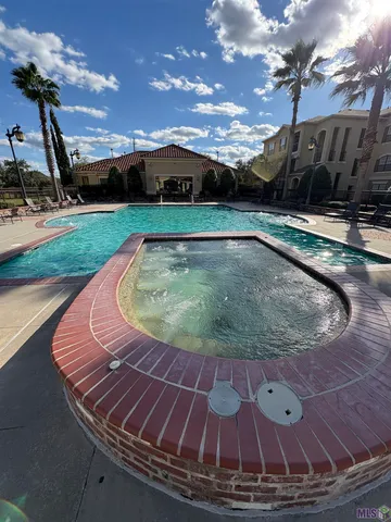 $180,000 | 6765 Corporate Boulevard, Unit 1102, Baton Rouge, LA 70809