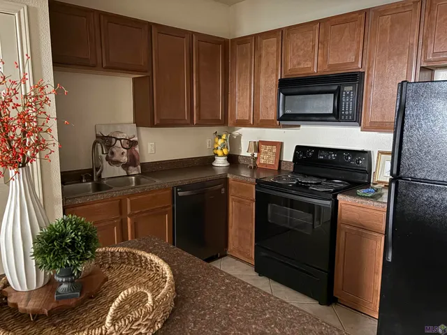 $180,000 | 6765 Corporate Boulevard, Unit 1102, Baton Rouge, LA 70809