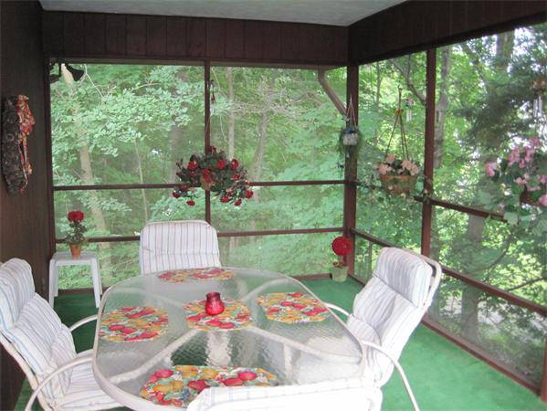 11 Westview Road Lowell, MA 01851 - Photo 28 of 30 Gallery Image 28