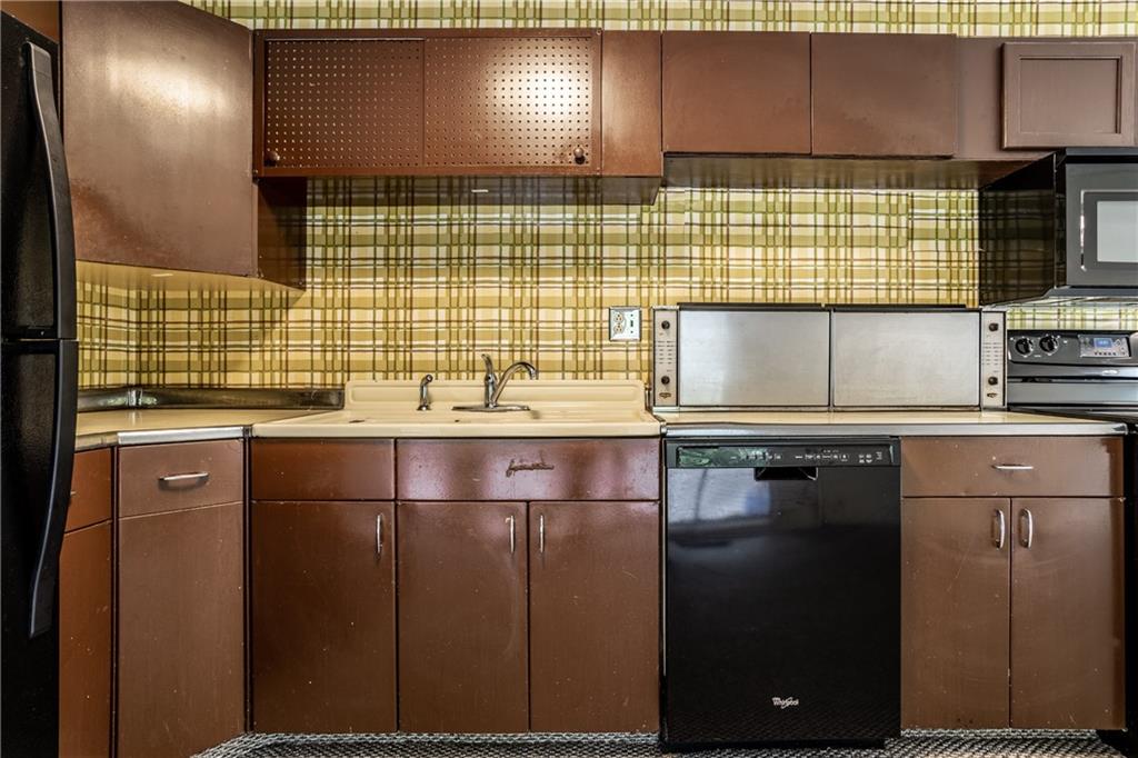 7822 Fall Creek Road Indianapolis, IN 46256 - Photo 15 of 42 Gallery Image 15