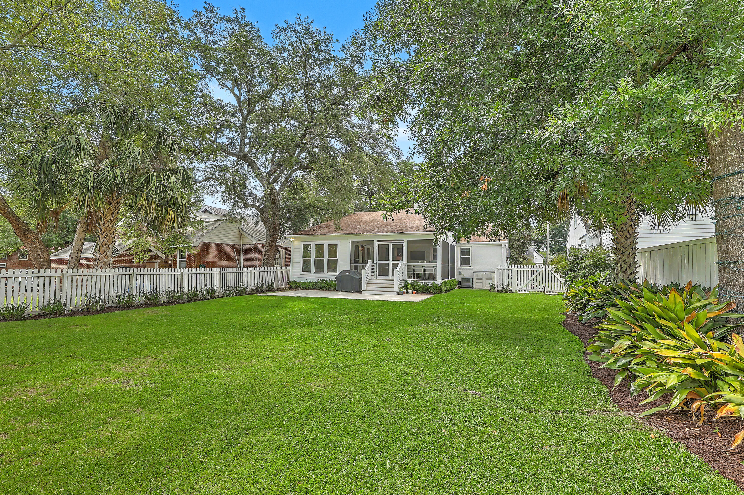 94 Gordon Street Charleston, SC 29403 - Photo 32 of 42