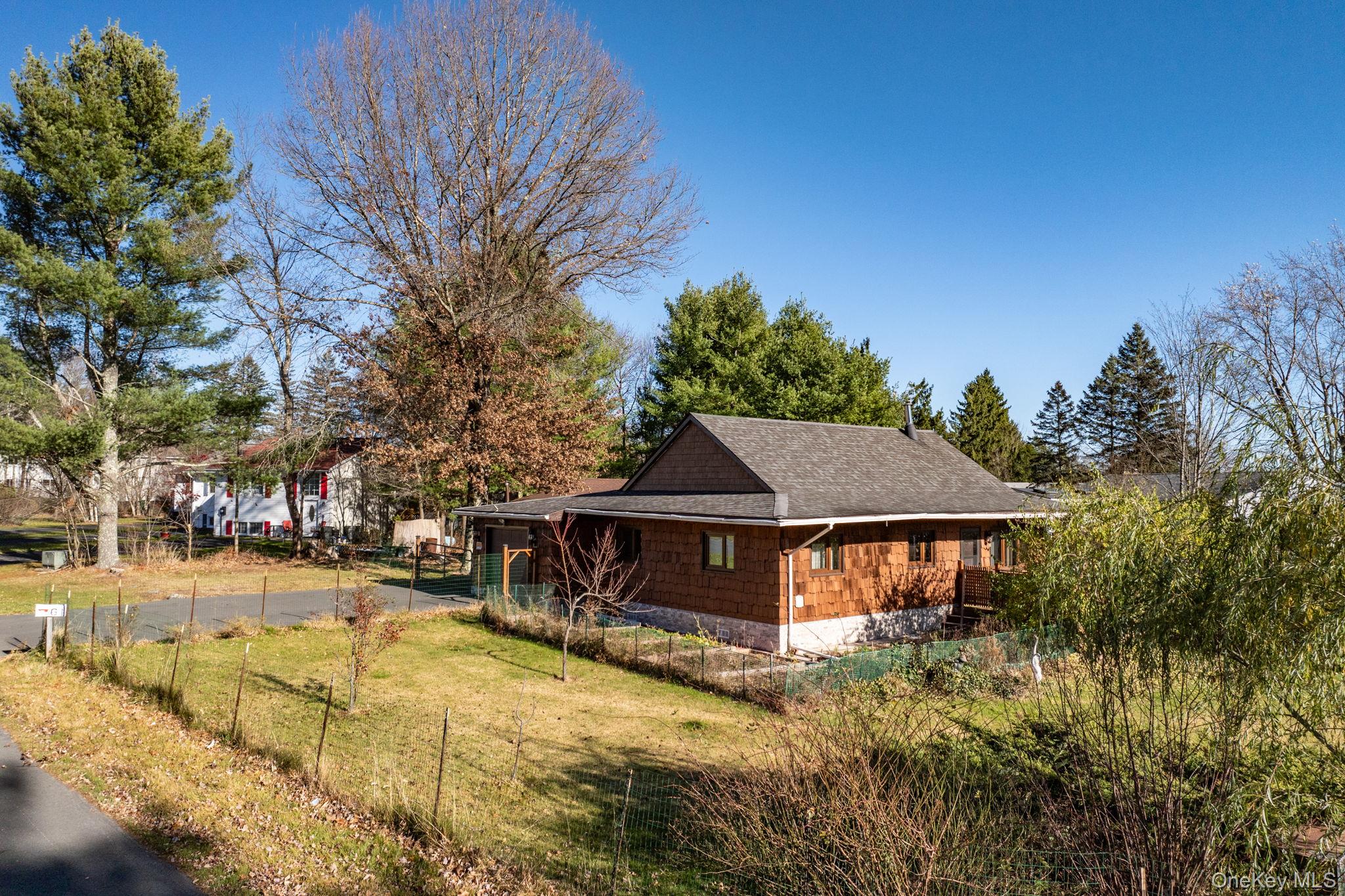 6 Medallion Road Kiamesha Lake, NY 12751 - Photo 1 of 47