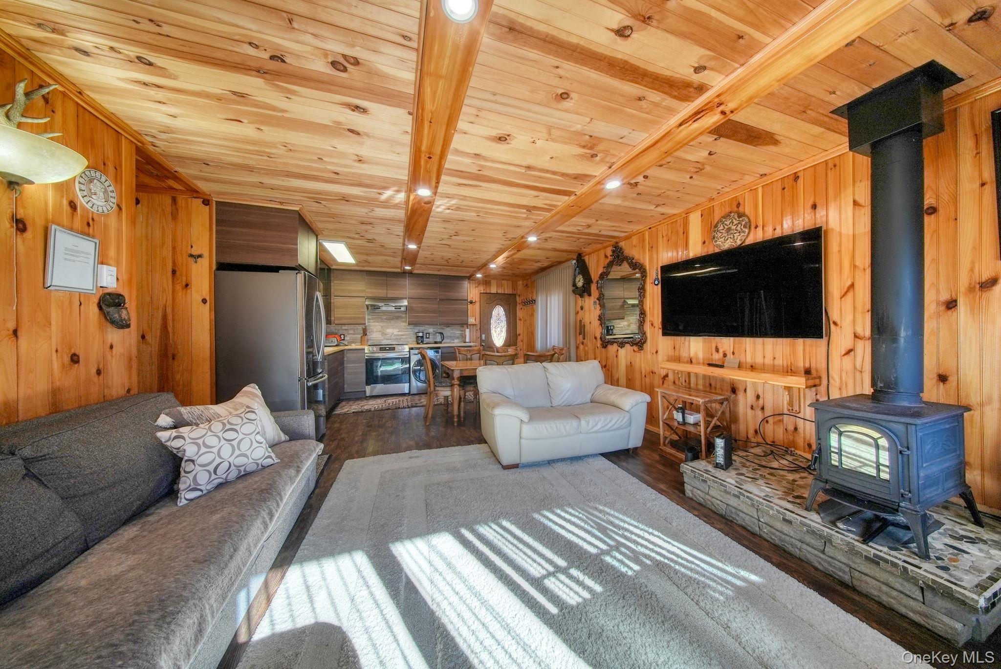 6 Medallion Road Kiamesha Lake, NY 12751 - Photo 7 of 47