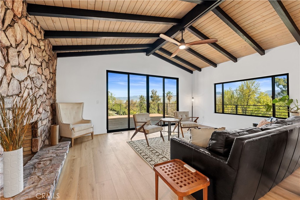 1909 Canyon Road Redlands, CA 92373 - Photo 3 of 47