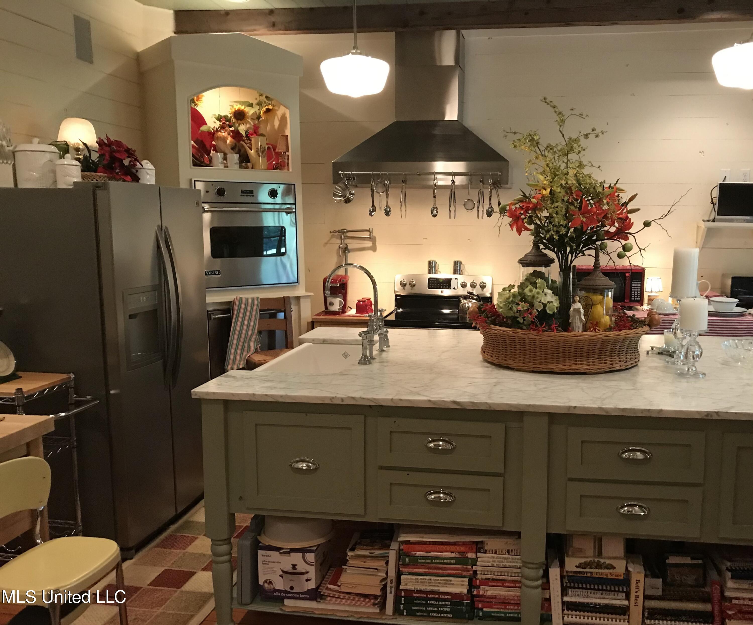 1063 Robinson Springs Road Madison, MS 39110 - Photo 9 of 11 IMG_1449