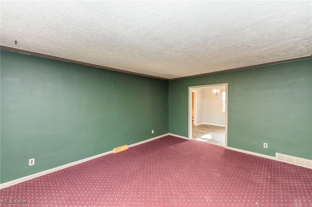 7045 Case Road North Ridgeville, OH 44039 - Photo 8 of 43