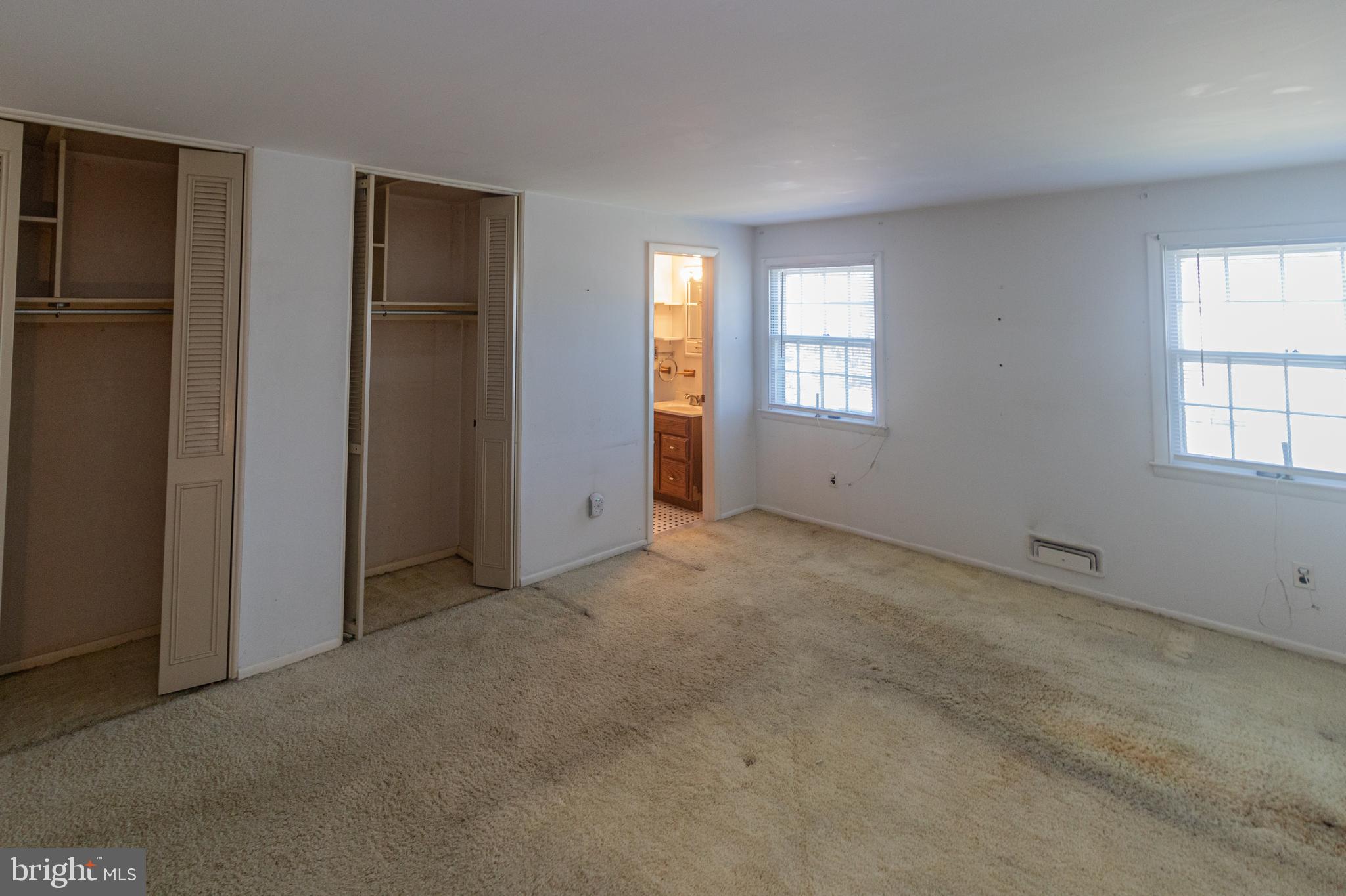 25 Champlain Road Marlton, NJ 08053 - Photo 18 of 35 an empty room with windows