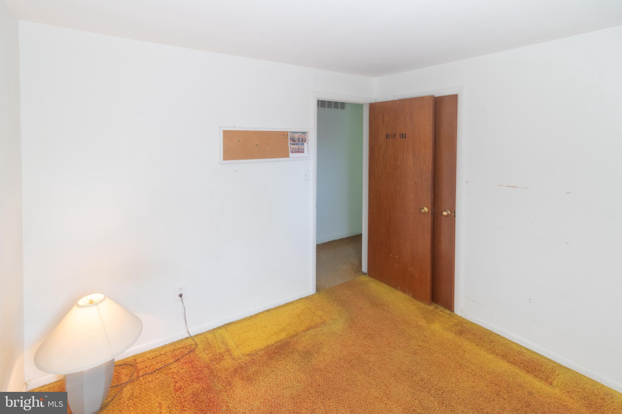 25 Champlain Road Marlton, NJ 08053 - Photo 22 of 35 a bedroom with a bed and a table in it