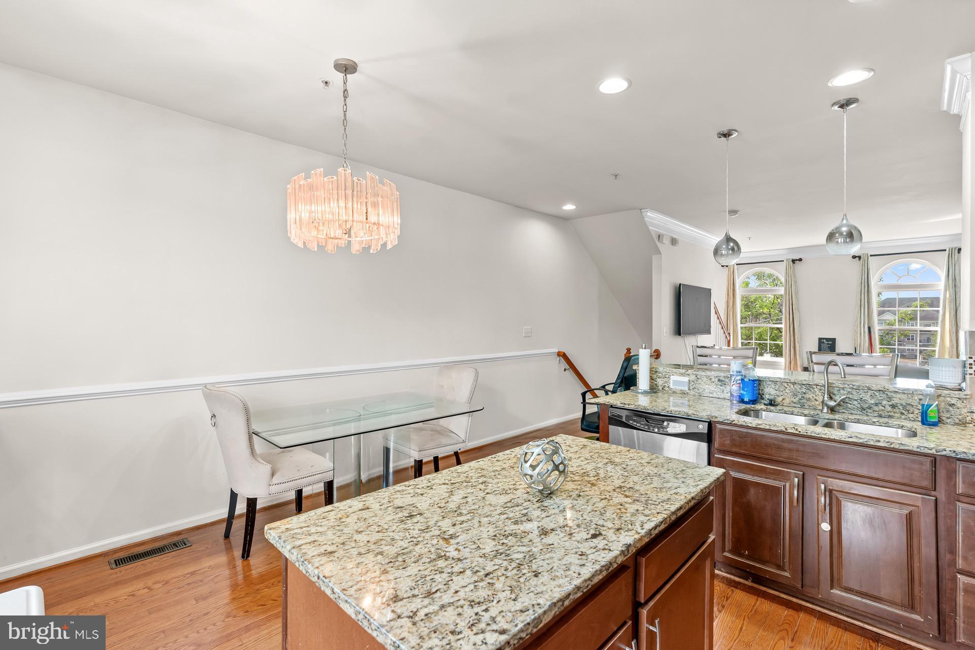 7233 Abbey Road Elkridge, MD 21075 - Photo 9 of 27