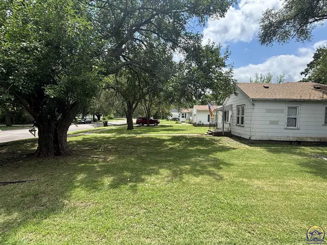 $64,900 | 101 Cedar Street, Cottonwood Falls, KS 66845