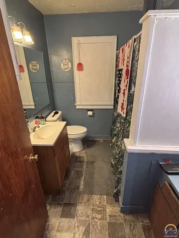 $64,900 | 101 Cedar Street, Cottonwood Falls, KS 66845