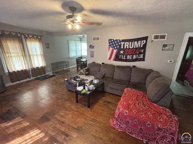 $64,900 | 101 Cedar Street, Cottonwood Falls, KS 66845