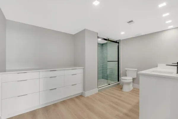 $599,900 | 750 North Ocean Boulevard, Unit 404, Pompano Beach, FL 33062