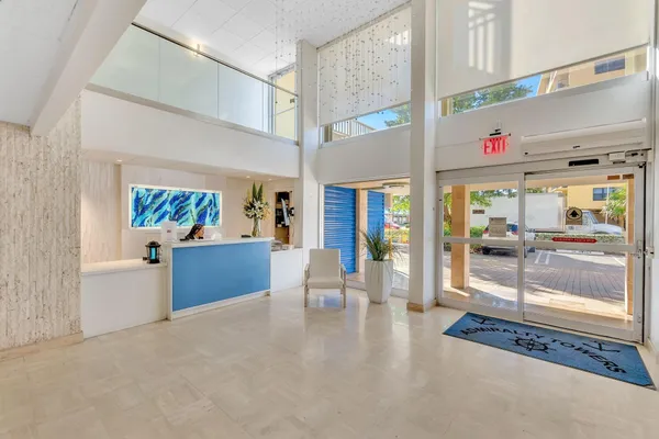 $599,900 | 750 North Ocean Boulevard, Unit 404, Pompano Beach, FL 33062