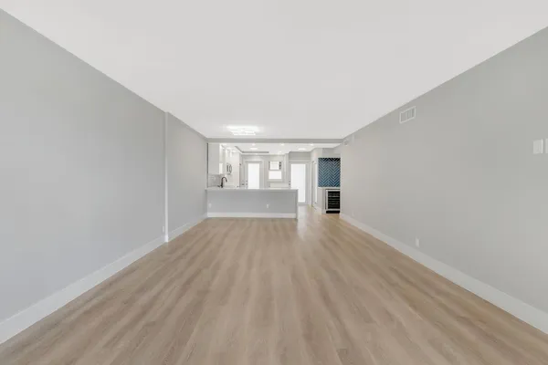 $599,900 | 750 North Ocean Boulevard, Unit 404, Pompano Beach, FL 33062