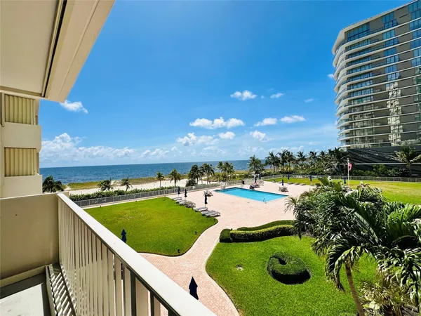 $599,900 | 750 North Ocean Boulevard, Unit 404, Pompano Beach, FL 33062