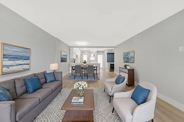 $599,900 | 750 North Ocean Boulevard, Unit 404, Pompano Beach, FL 33062