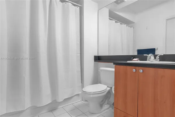 $4,900 | 1330 West Avenue, Unit 2409, Miami Beach, FL 33139