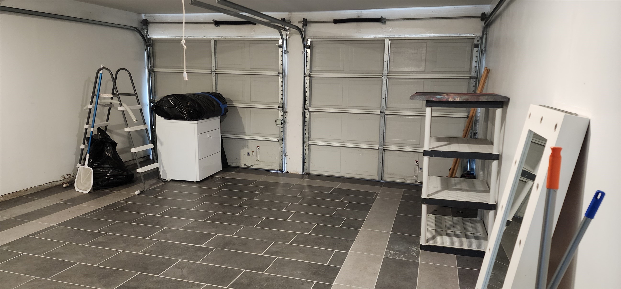 2120 Chestnut Lane Pasadena, TX 77502 - Photo 15 of 19 Garage