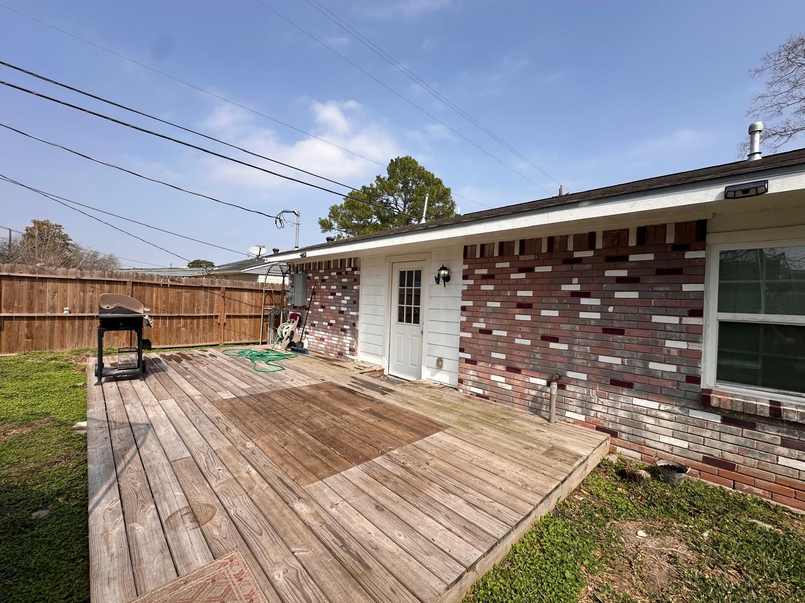 2120 Chestnut Lane Pasadena, TX 77502 - Photo 17 of 19 Backyard Porth