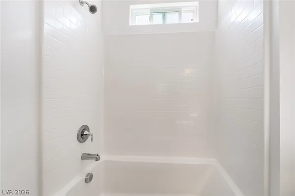 $3,400 | 110 Ibiza Lk Drive, Henderson, NV 89011