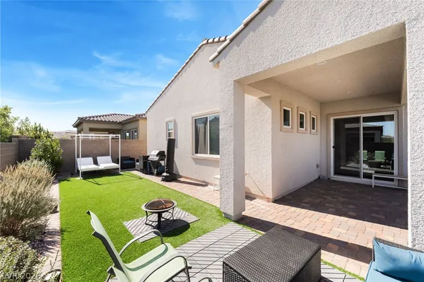 $3,400 | 110 Ibiza Lk Drive, Henderson, NV 89011