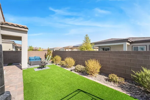 $3,400 | 110 Ibiza Lk Drive, Henderson, NV 89011