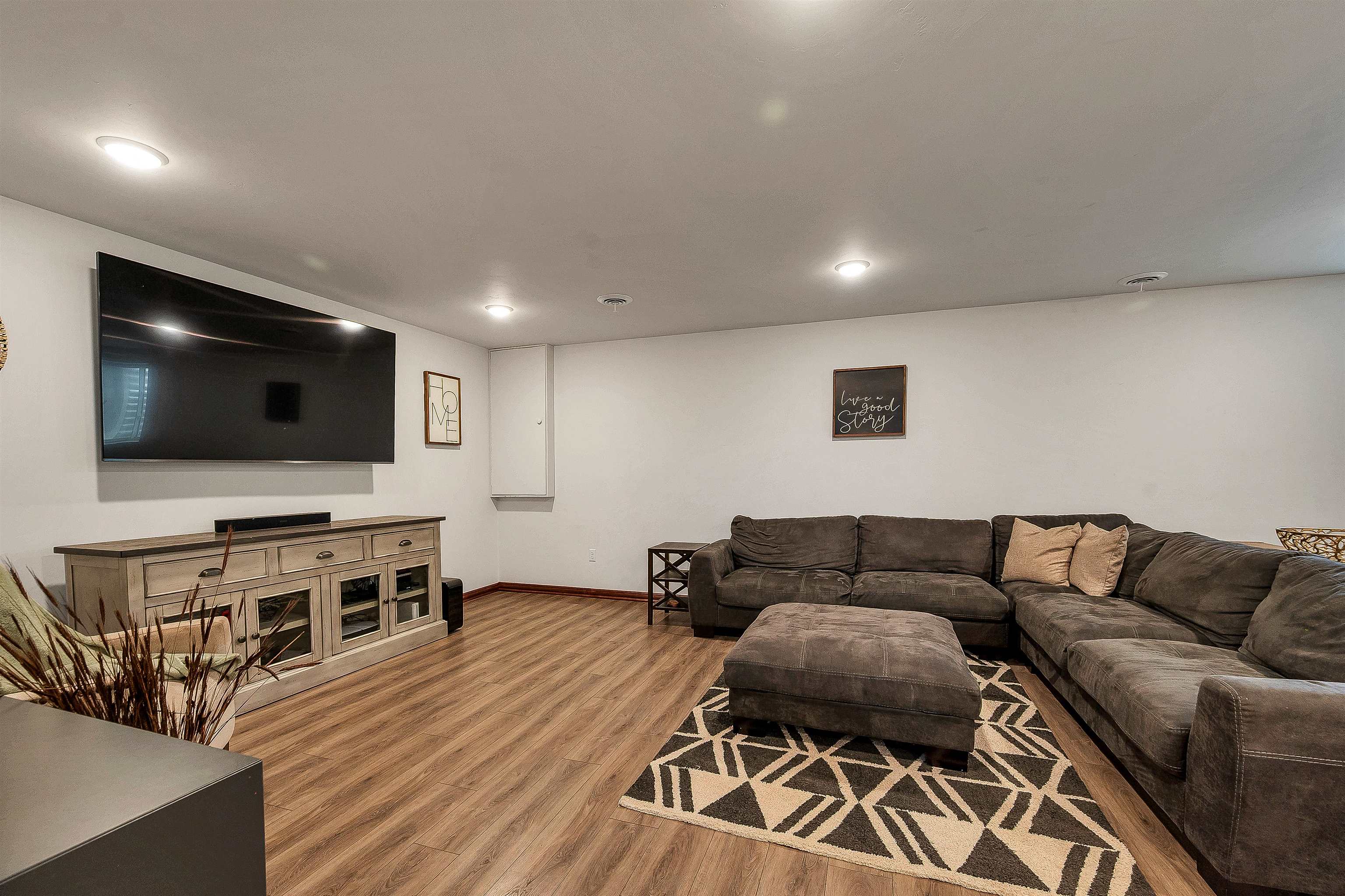 1014 Lacount Road Green Bay, WI 54313 - Photo 41 of 72