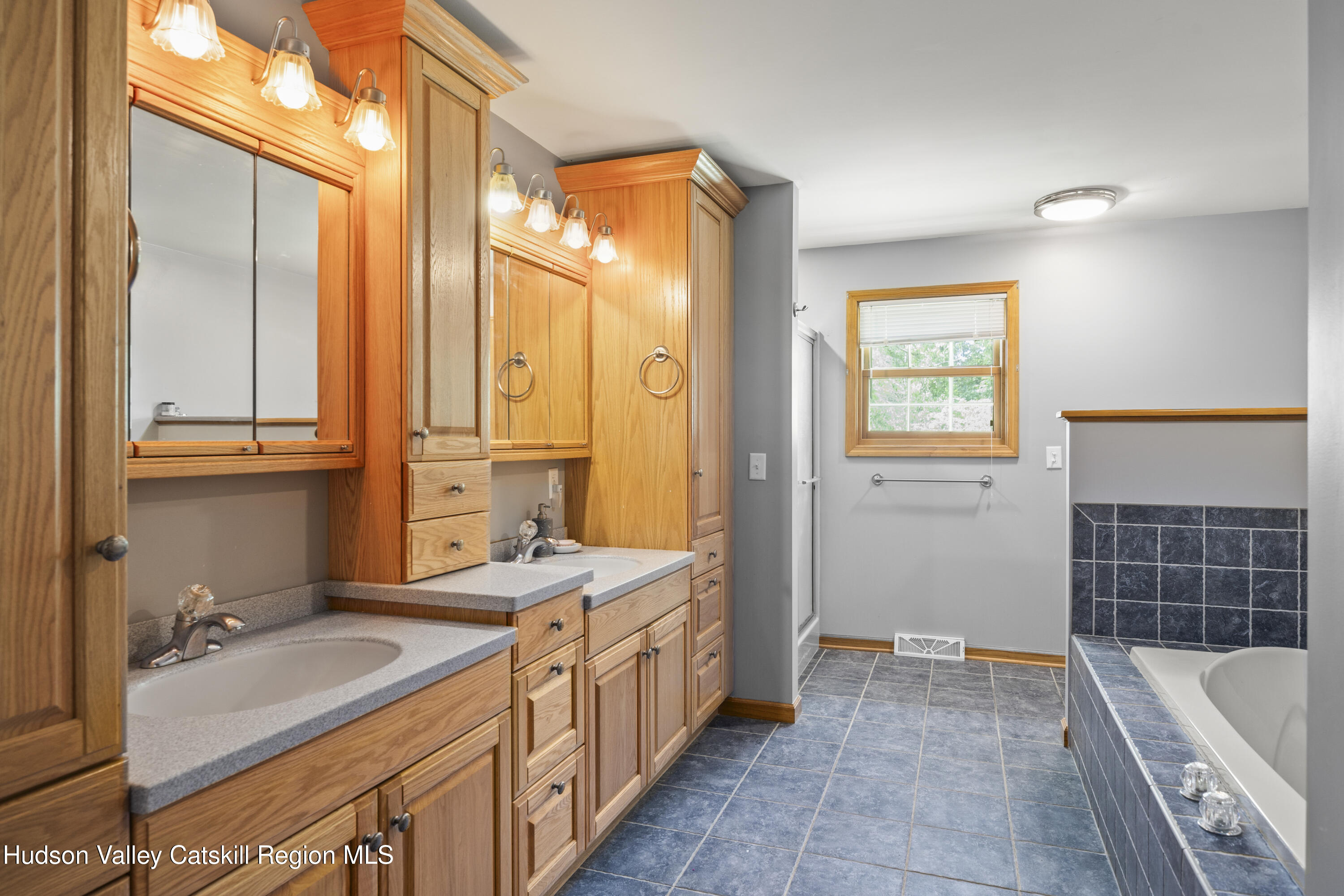 478 High Rock Road New Baltimore, NY 12192 - Photo 12 of 43 7Y3A7524