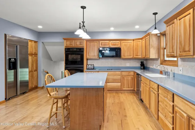 $585,000 | 478 High Rock Road, New Baltimore, NY 12192