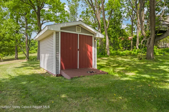 $585,000 | 478 High Rock Road, New Baltimore, NY 12192