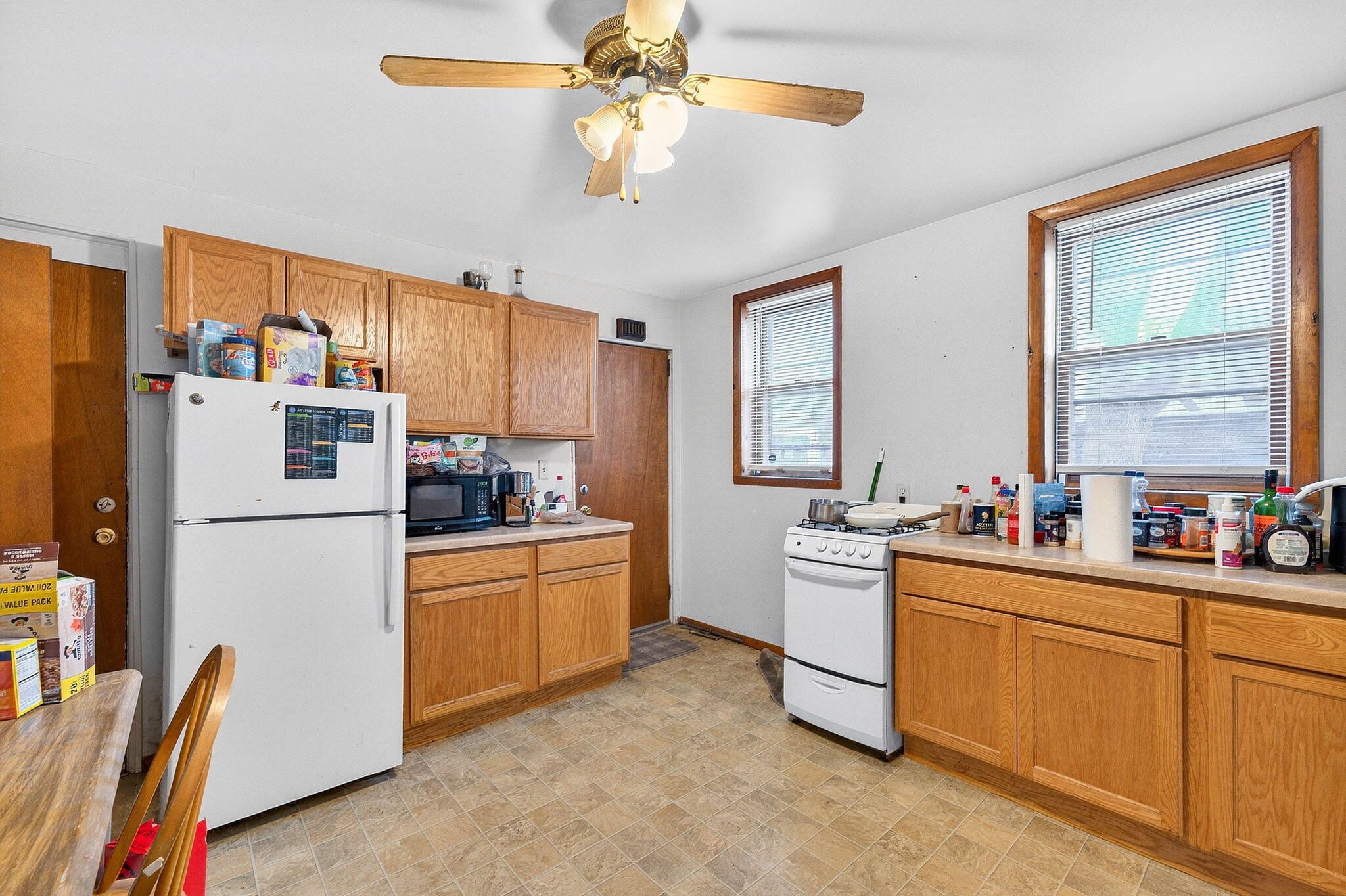 630 East Locust Street Milwaukee, WI 53212 - Photo 15 of 44 30-web-or-mls-P1227564