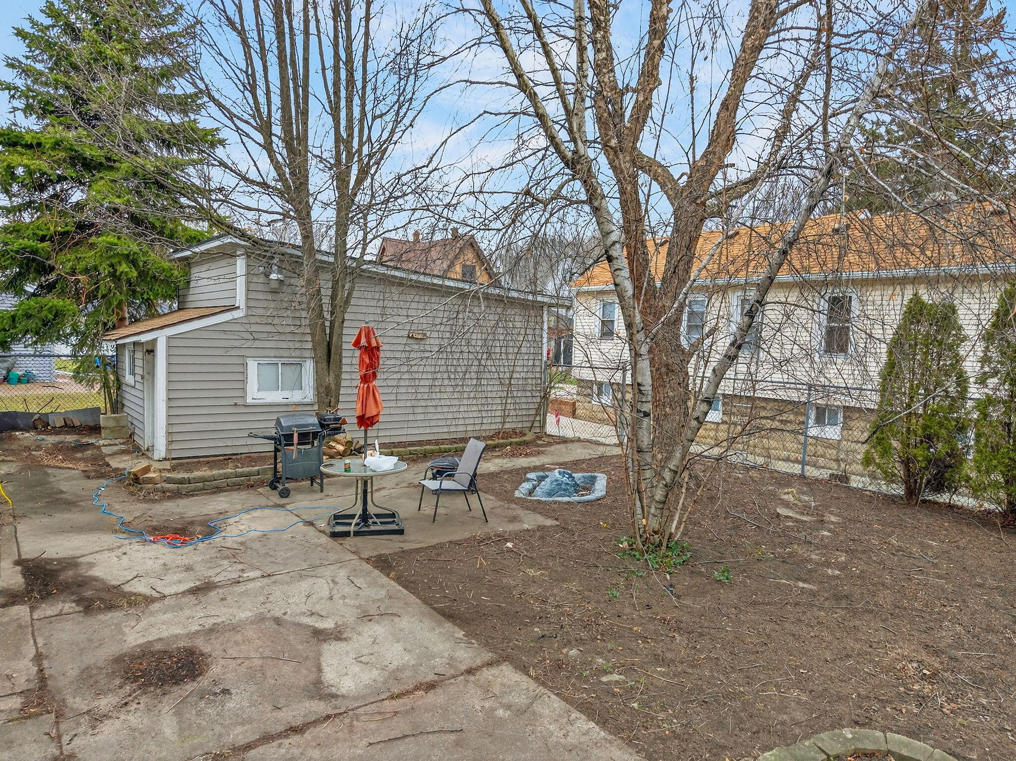 630 East Locust Street Milwaukee, WI 53212 - Photo 39 of 44 49-web-or-mls-DJI_20260314160616_0240_D
