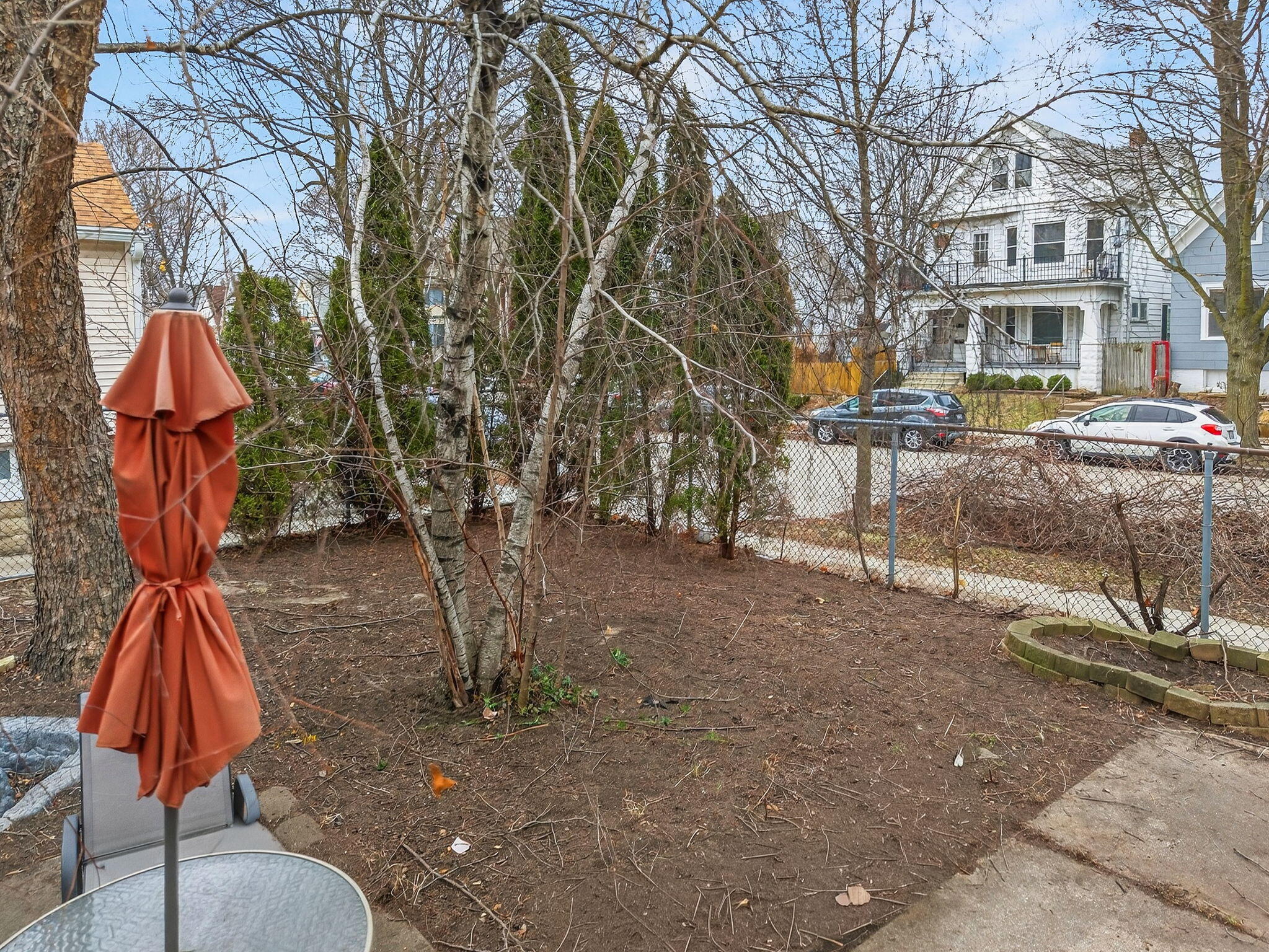 630 East Locust Street Milwaukee, WI 53212 - Photo 40 of 44 50-web-or-mls-DJI_20260314160806_0251_D