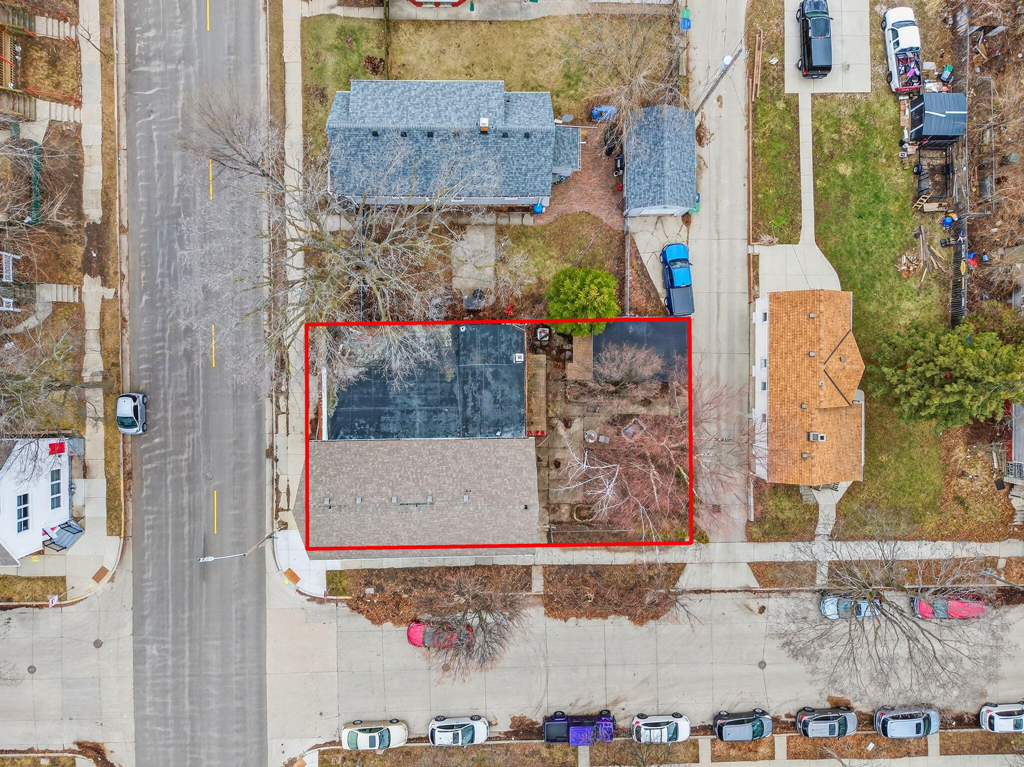 630 East Locust Street Milwaukee, WI 53212 - Photo 42 of 44 52-web-or-mls-DJI_202603141r61117_0279_D