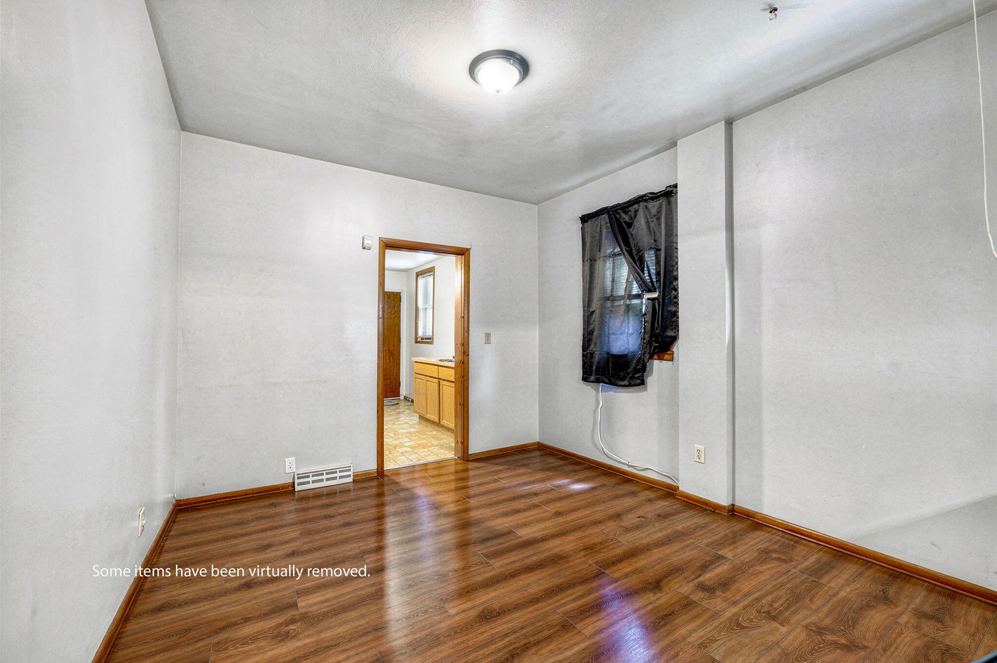630 East Locust Street Milwaukee, WI 53212 - Photo 5 of 44 21-web-or-mls-P122f7547-Edit