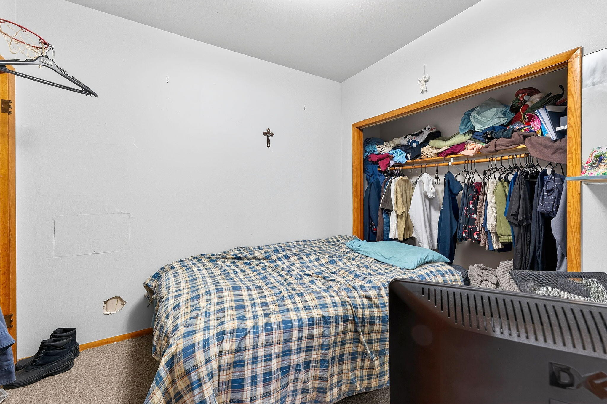 630 East Locust Street Milwaukee, WI 53212 - Photo 7 of 44 25-web-or-mls-P1227581