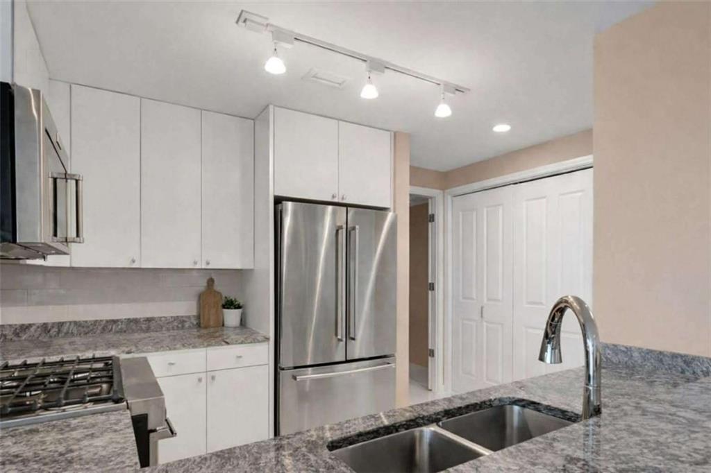 3338 Peachtree Road Atlanta, GA 30326 - Photo 10 of 37