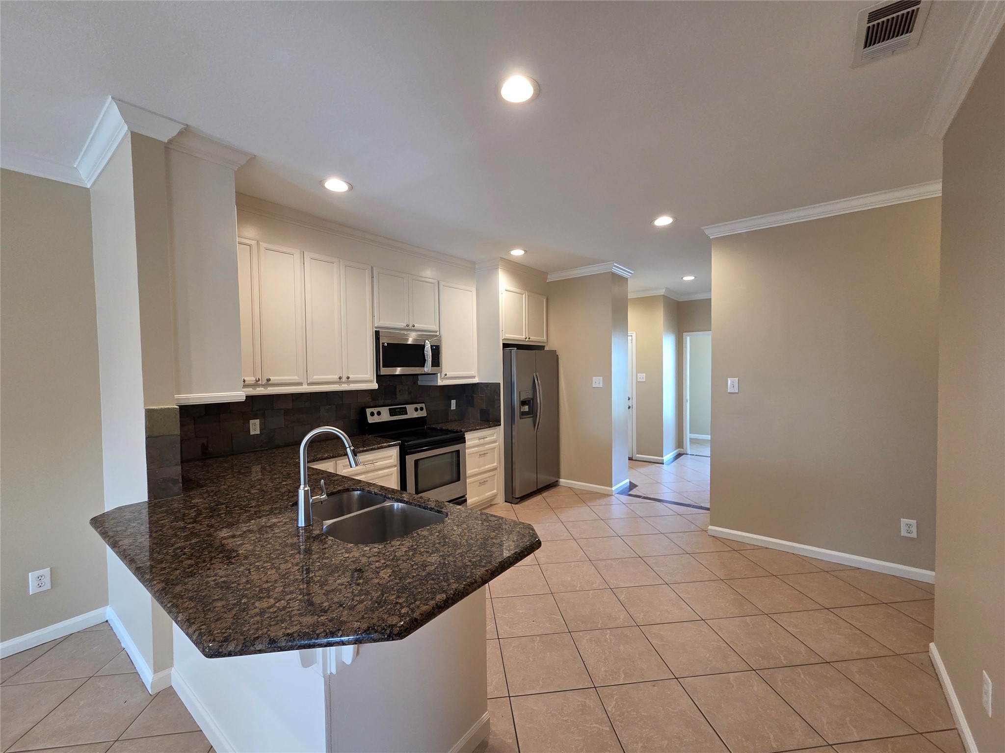 928 Runneburg Road Crosby, TX 77532 - Photo 6 of 27 Open Kitchen