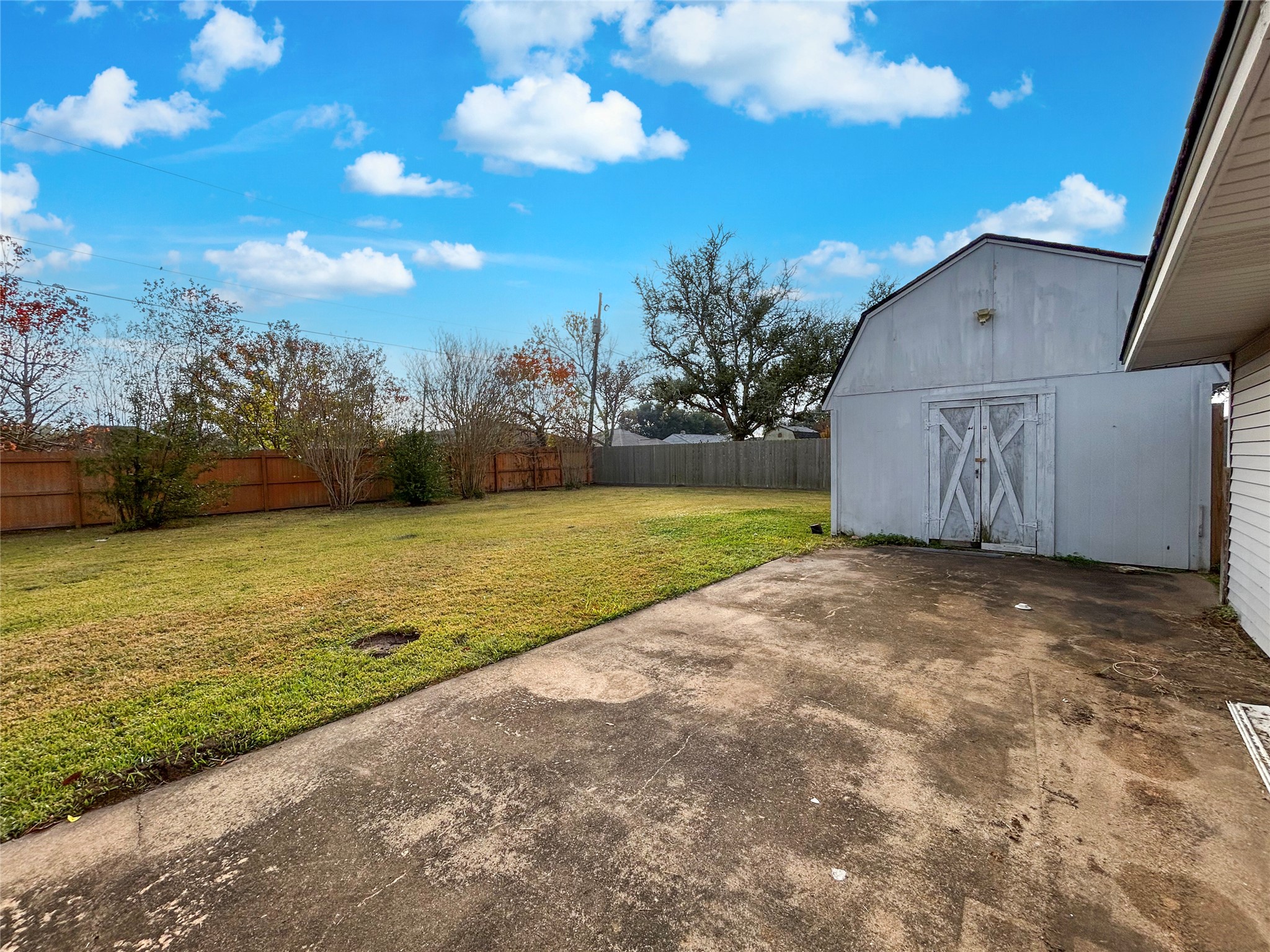 6132 Fox Ridge Drive Angleton, TX 77515 - Photo 23 of 28 a view of a outdoor space with a house