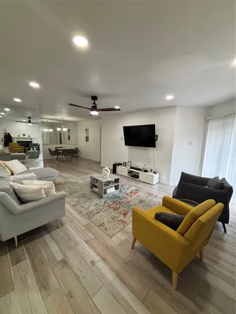 $115,000 | 9700 Leawood Boulevard, Unit 1103, Houston, TX 77099