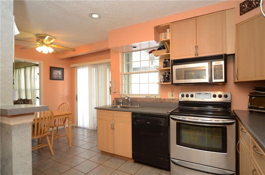5068 Windriver Drive McKees Rocks, PA 15136 - Photo 6 of 25 Gallery Image 6